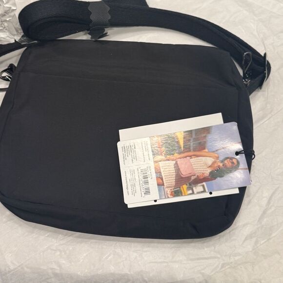 Travelon unisex-adult Anti-theft Roam East/West Crossbody, travel bag large - Picture 9 of 14